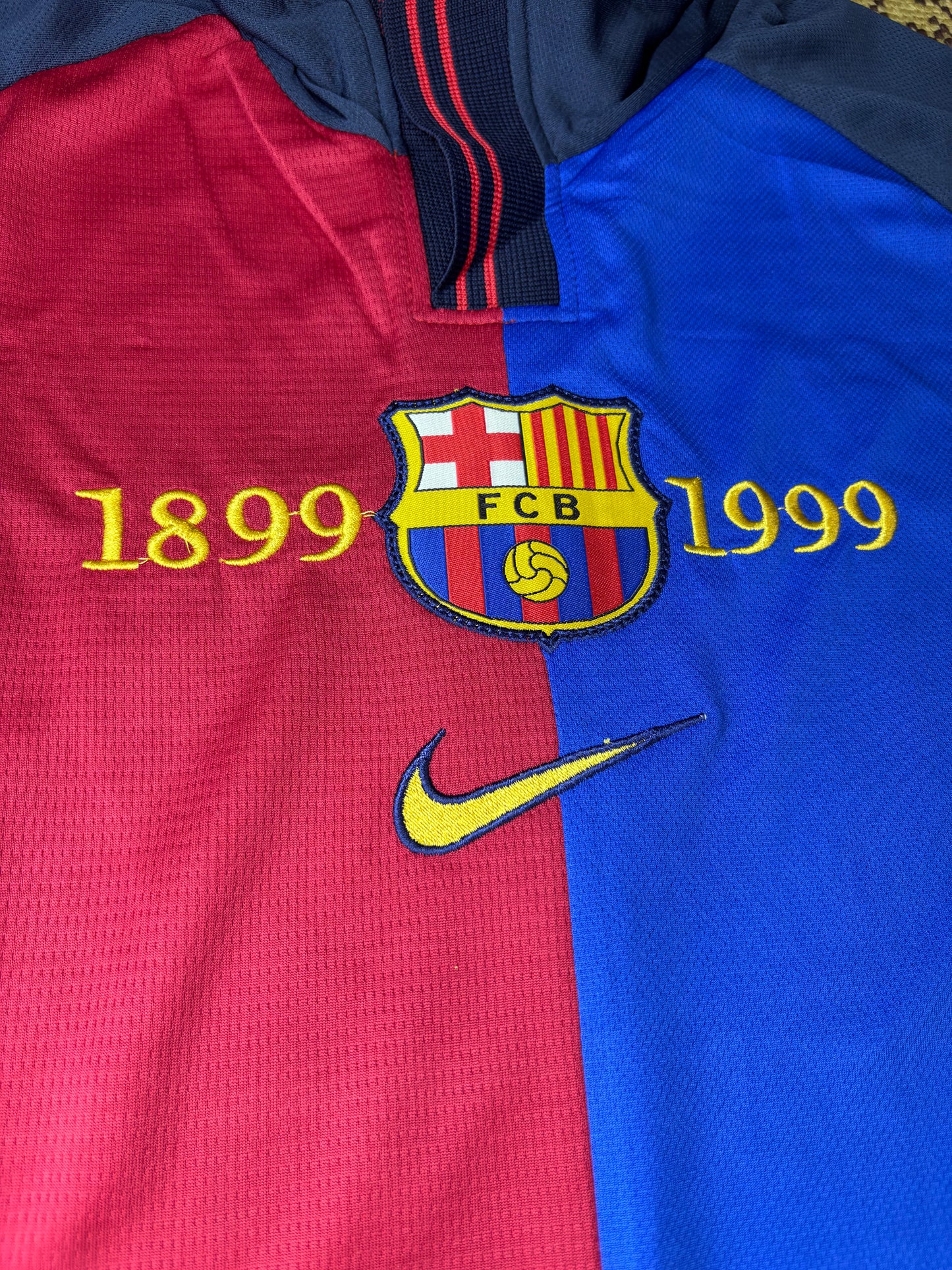 FC Barcelona 1999-00 Retro Long Sleeve Shirt