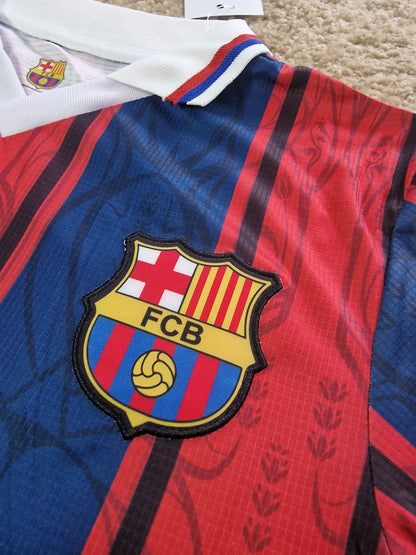طقم برشلونة للذكرى الـ 125