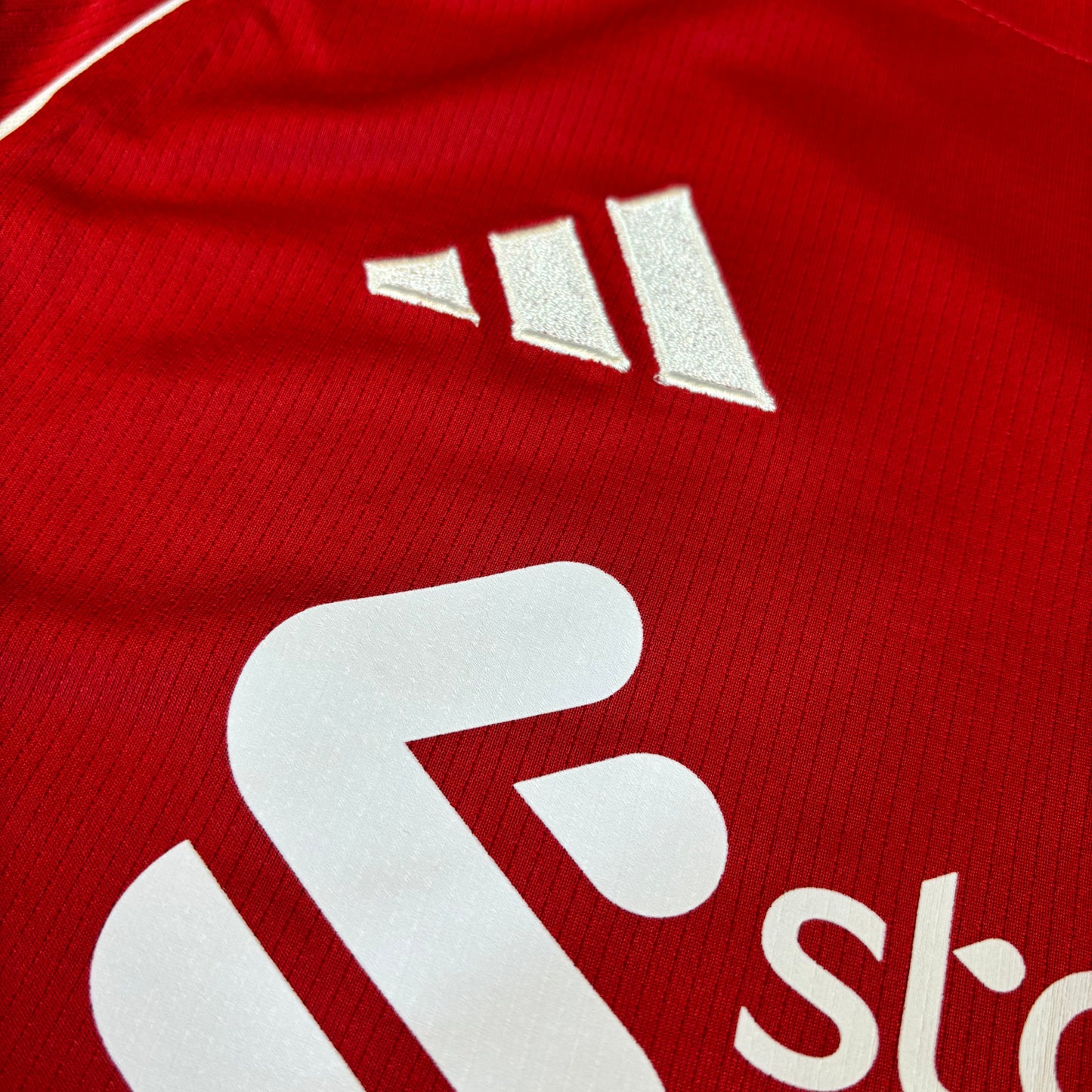 Liverpool 25/26 Home Kit (L/S)