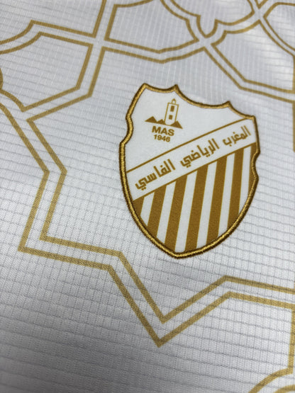 Mas - White & Gold