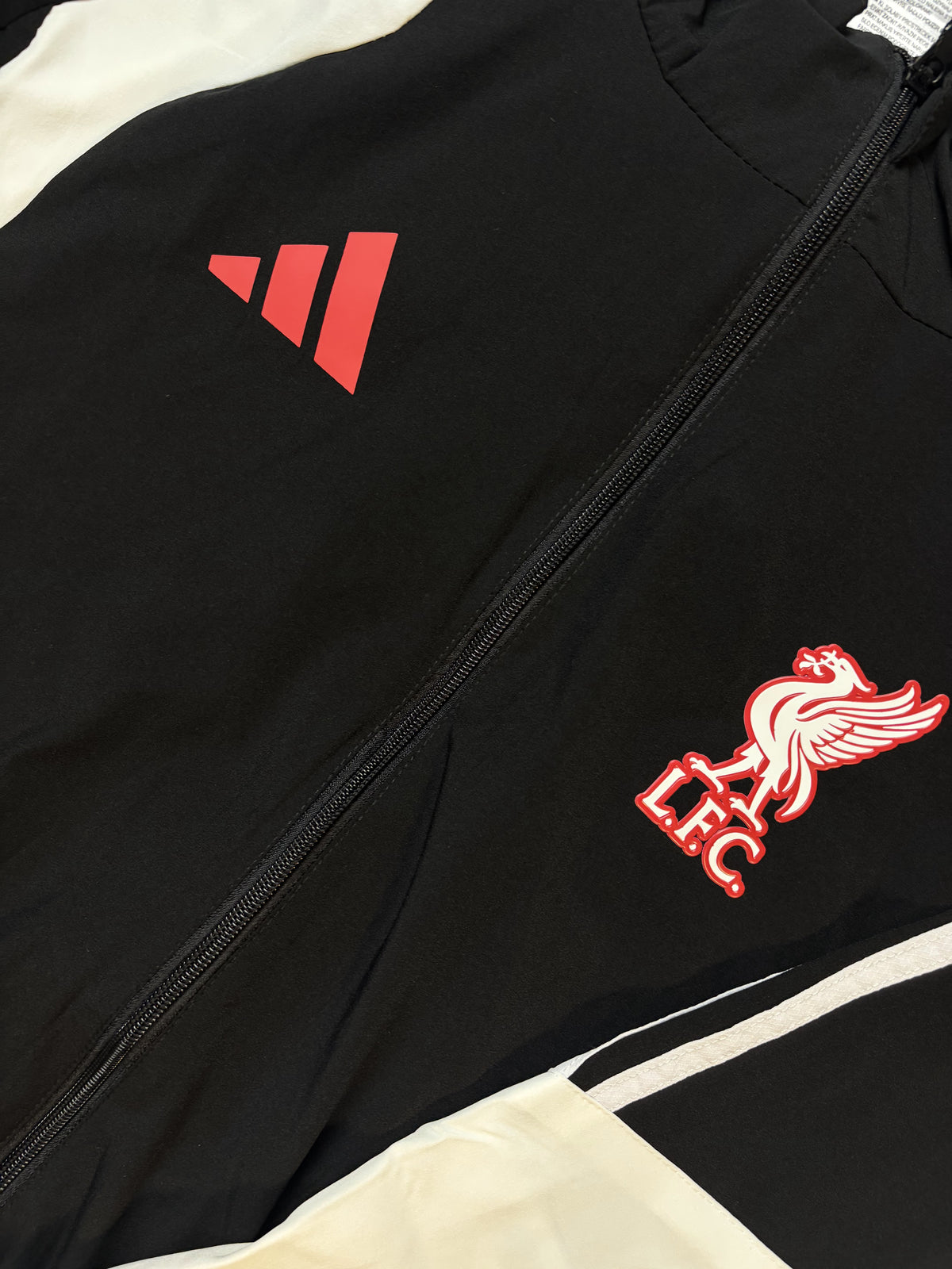 Veste de survêtement Adidas x Liverpool